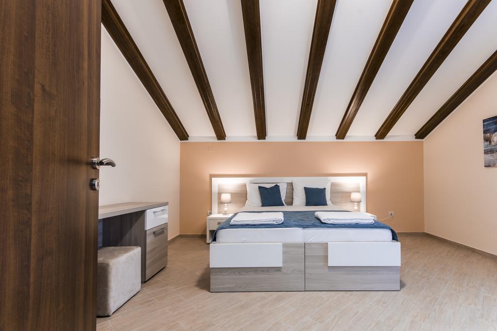 Jedro Apartmani تْشيرسيك نوفي المظهر الخارجي الصورة