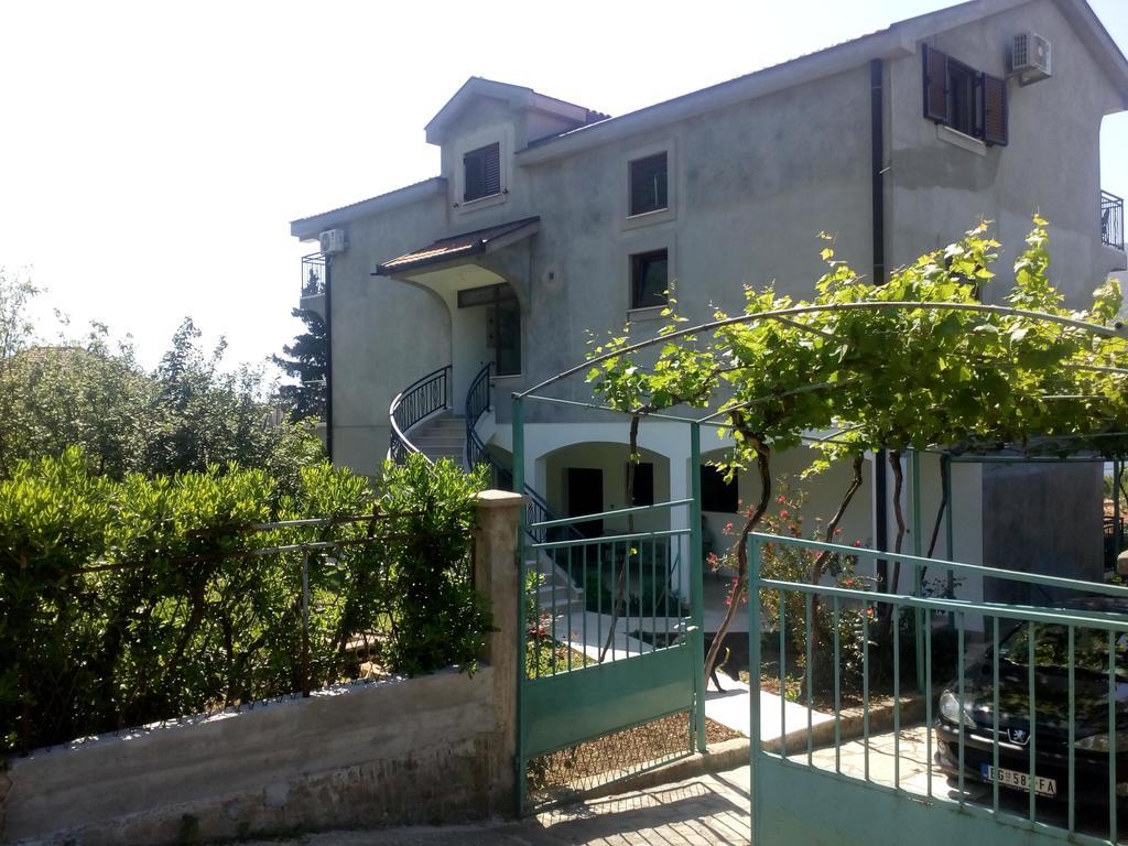 Jedro Apartmani تْشيرسيك نوفي المظهر الخارجي الصورة